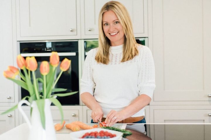 Dietitian Jennifer Low in a kitchen