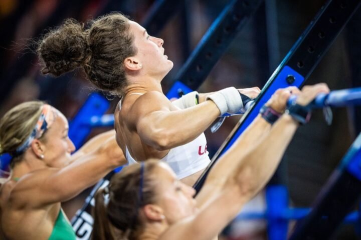 Tia-Clair Toomey performing pull-ups at the 2019 CrossFit Games