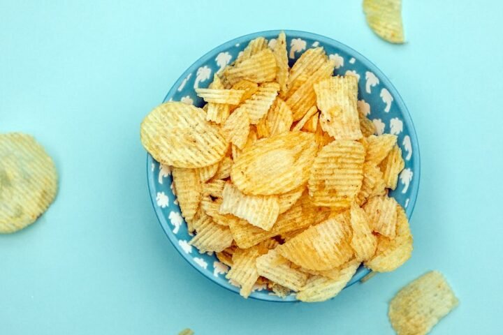 Bowl of crisps